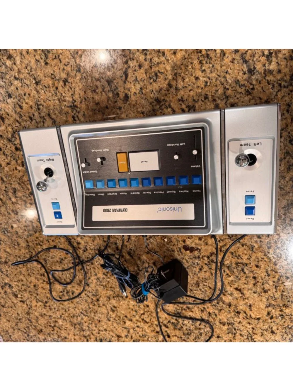 Unisonic Olympian 2600 Deluxe Video Game Console 2 Controllers 1978 Untested Jap